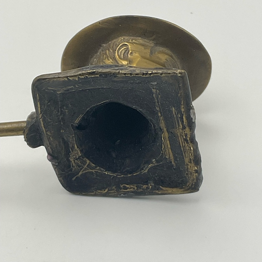 Vintage Brass Pilgrim Head Candle Snuffer Colonial Man Hat Long Handle - Picture 5 of 7